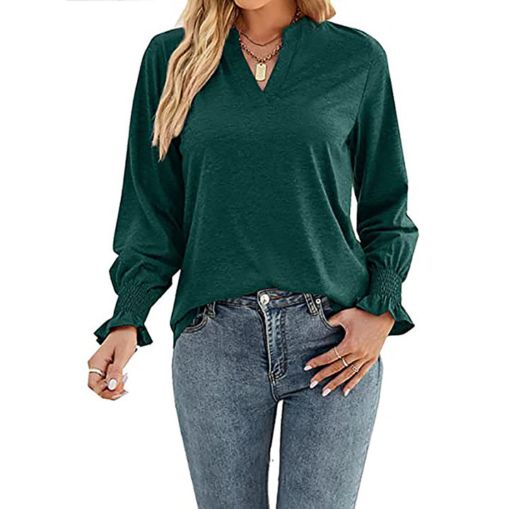Dame V-hals bluse med elegante flæsedetaljer Stilla