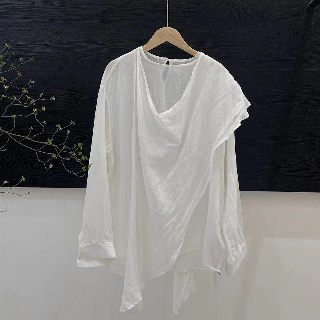 Femme Asymmetrisk Flydende Top med Draperet Halslinje Stilla