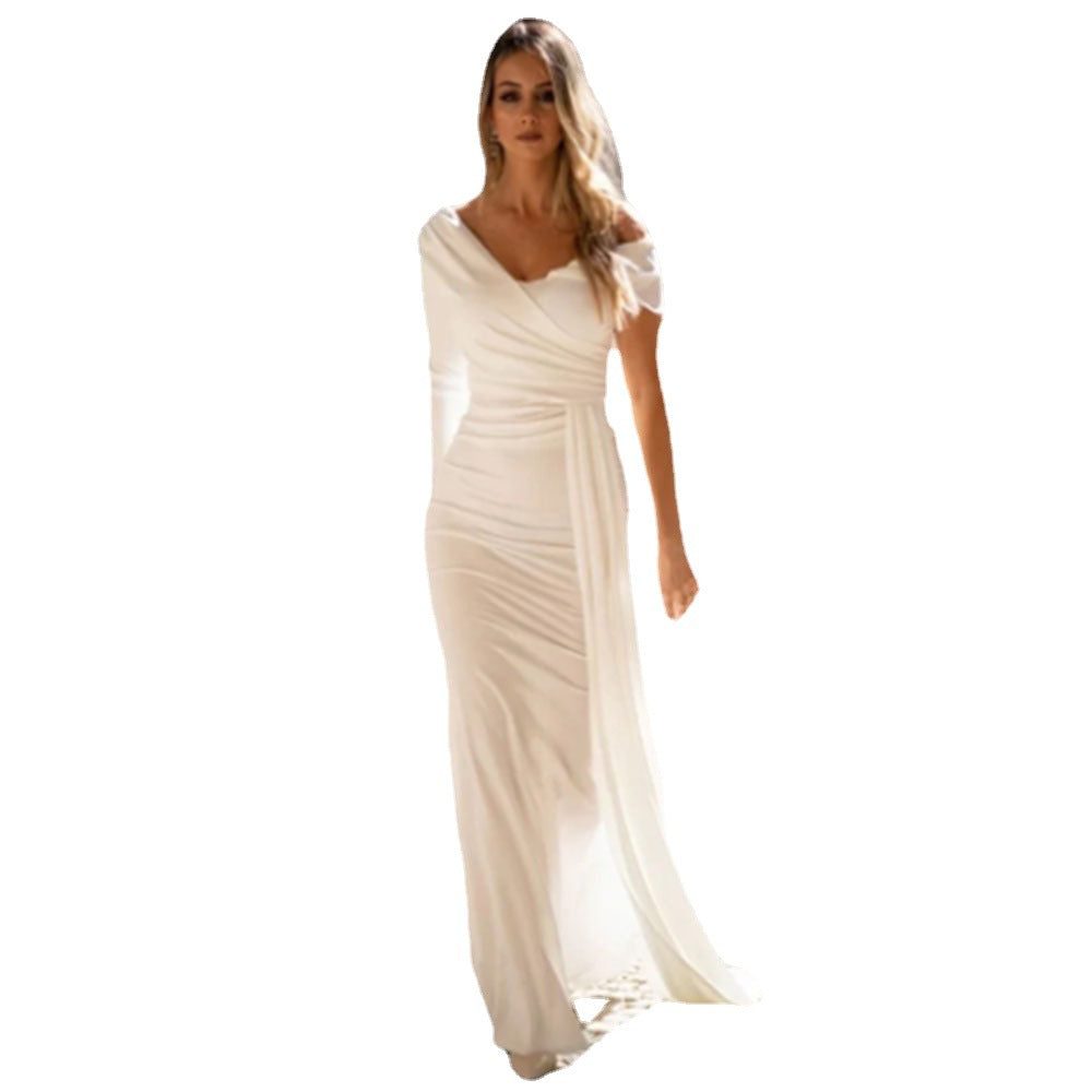Dame elegant brudekjole med flydende design Stilla