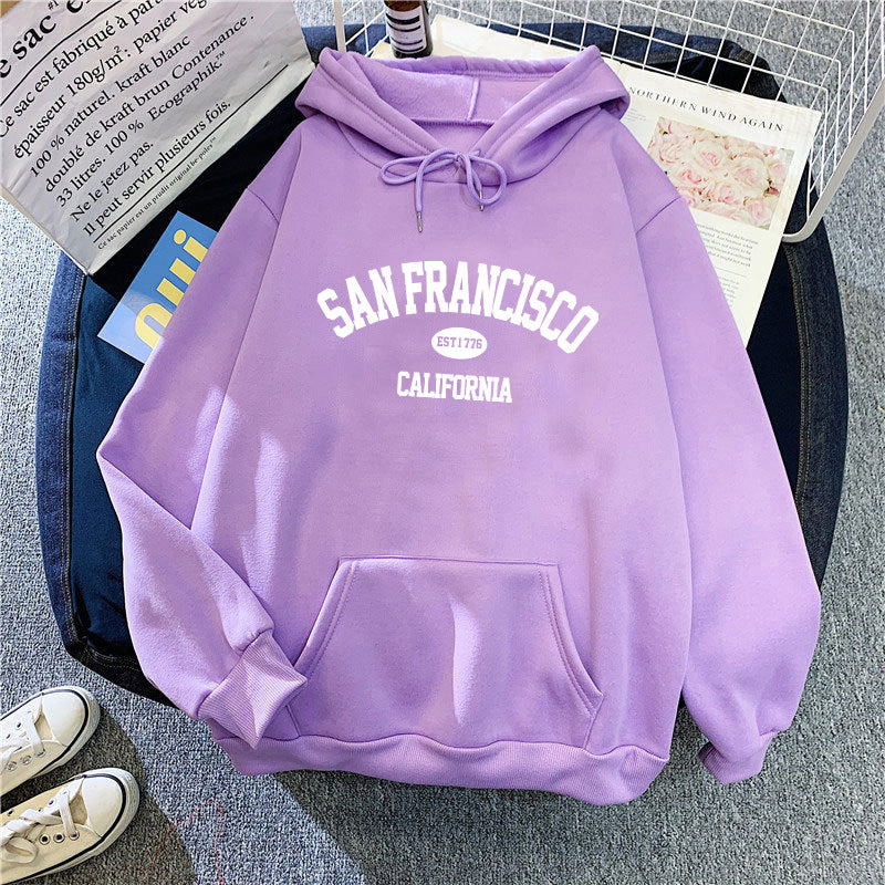 Kvinders hoodie med moderne San Francisco print Skovae