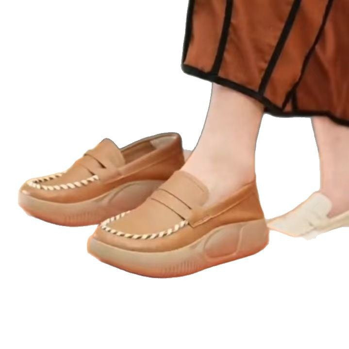 Dame Slip-On Mokkasiner med elegant pyntesyning og komfortabel profilsål Stilla