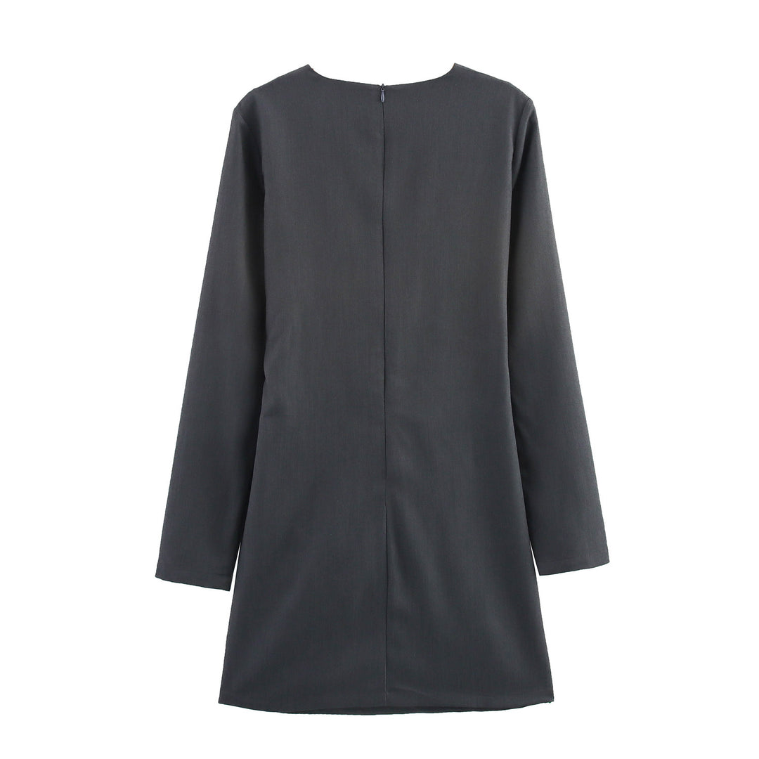 Femme Contemporary Cut Kjole med Rynke Detalje Stilla