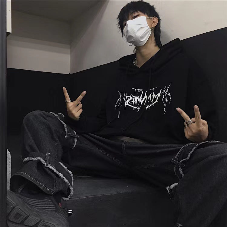 Kvindernes hoodie med moderne bogstaver og afslappet pasform Skovae