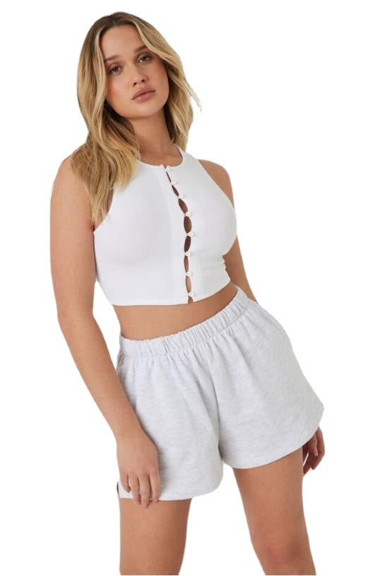 Dame mode crop top med knaplukning og diskret ribdesign Skovae
