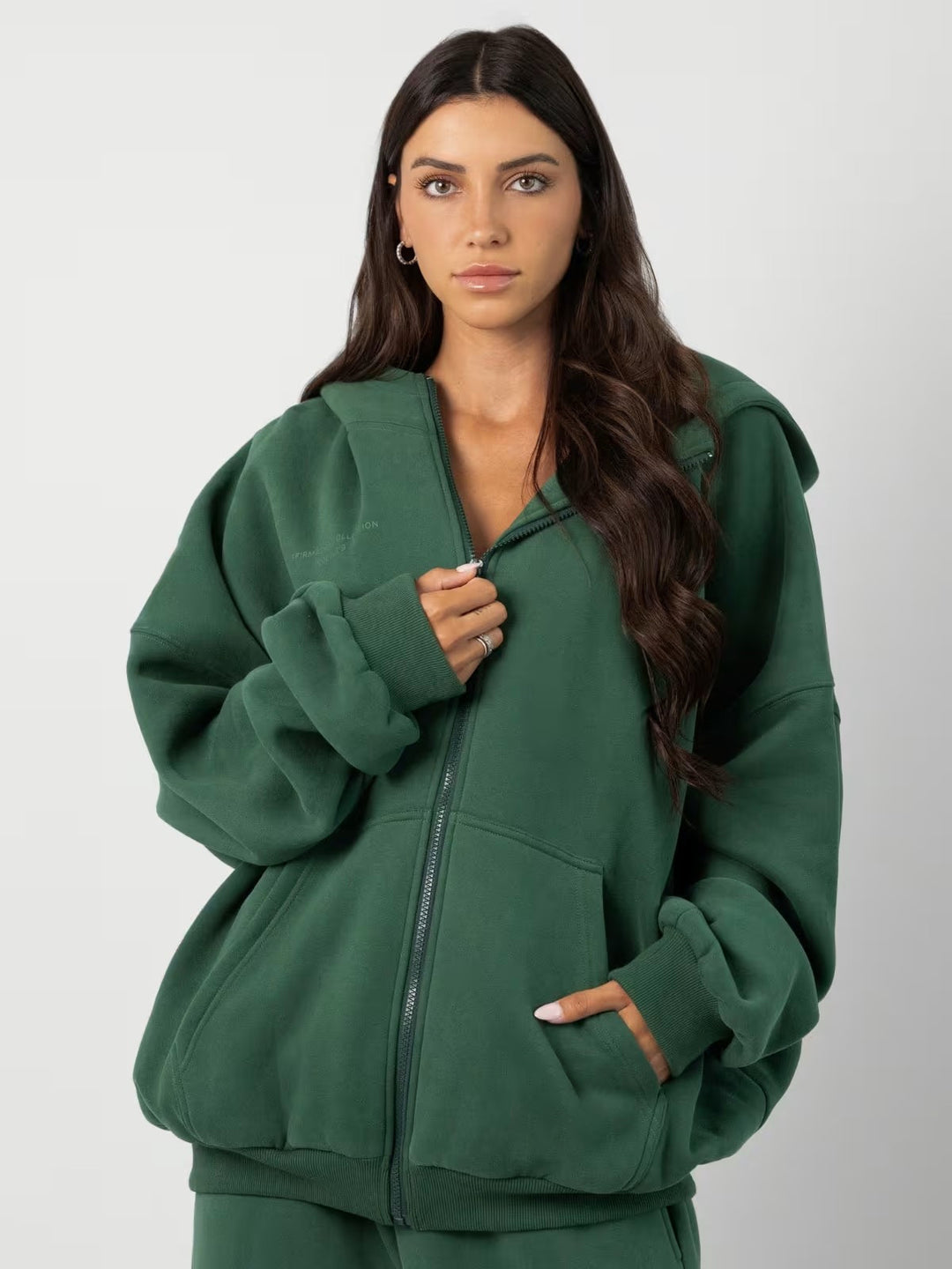 Kvindernes afslappede fleece hoodie og jogger sæt med lynlås og praktiske lommer