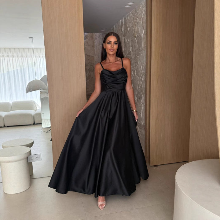 Dame Elegant Satin Maxikjole Stilla