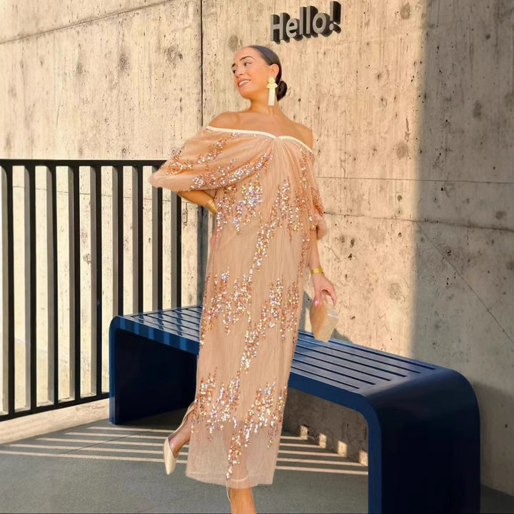 Dame Elegant Maxikjole med funklenede pailletter og skulderfri design Stilla