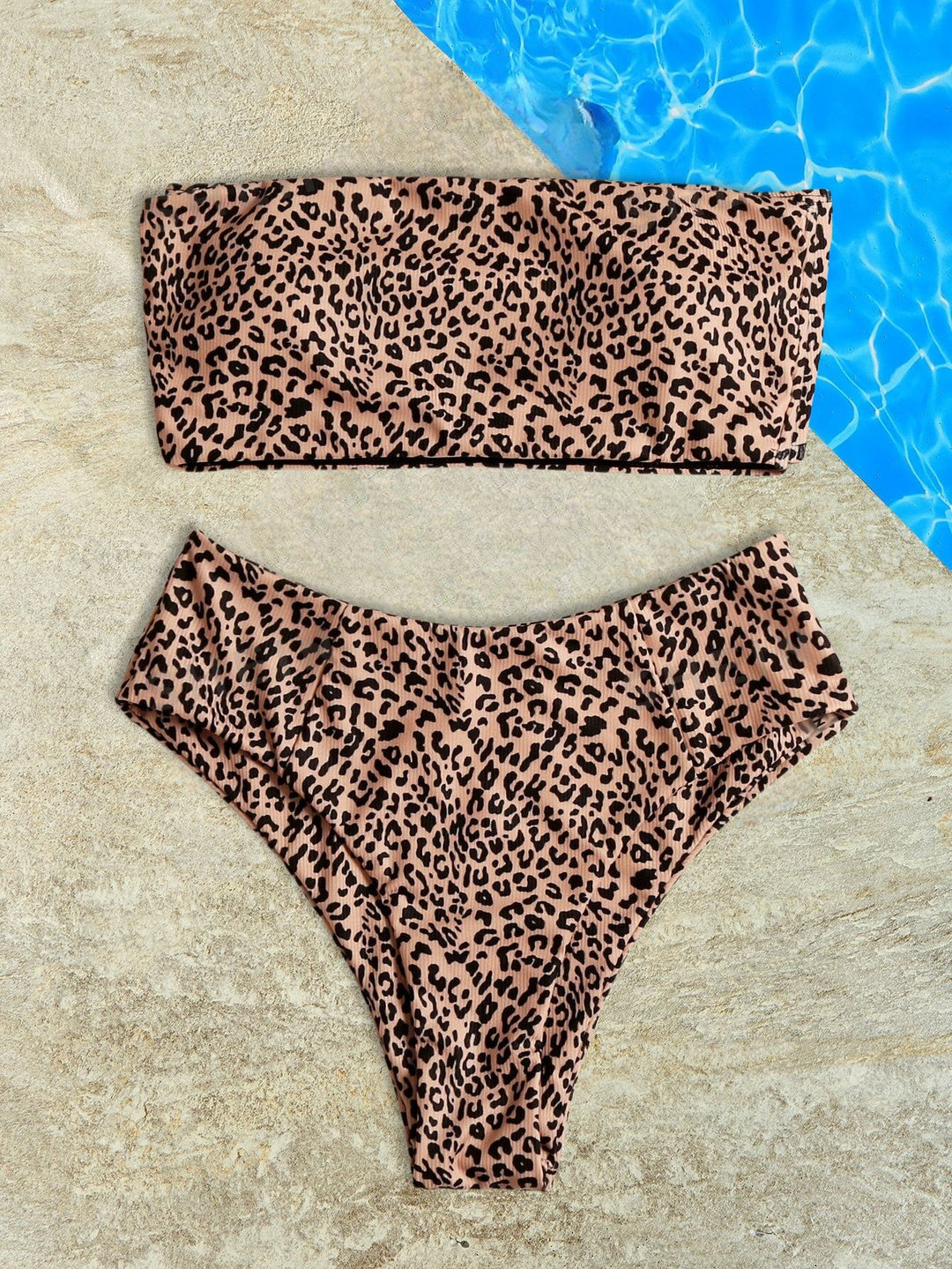 Dame Bandeau-Bikini-sæt med moderigtigt dyretryk og høj benskæring Stilla
