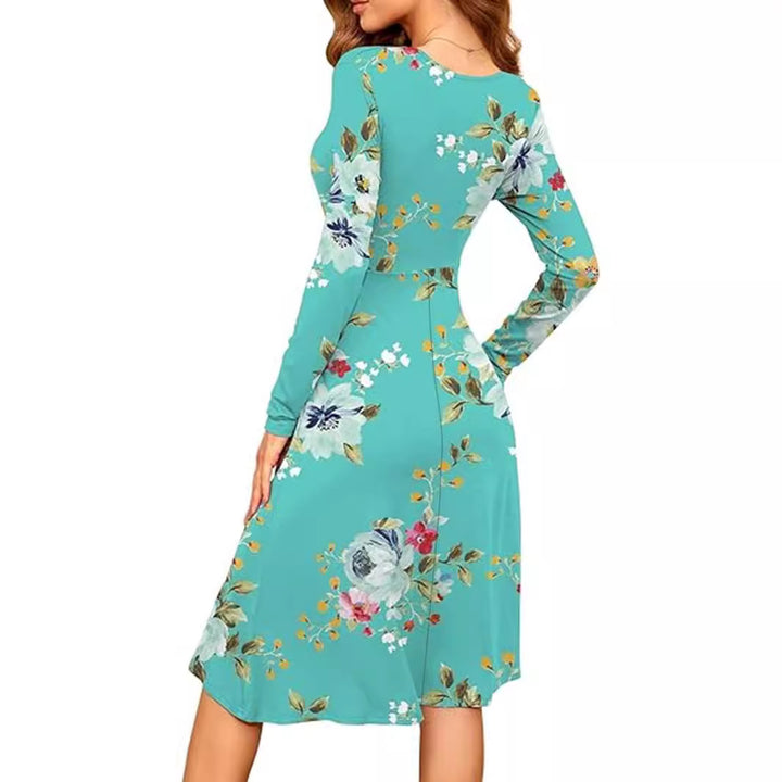 Dame elegant omslagkjole med blomsterprint Stilla