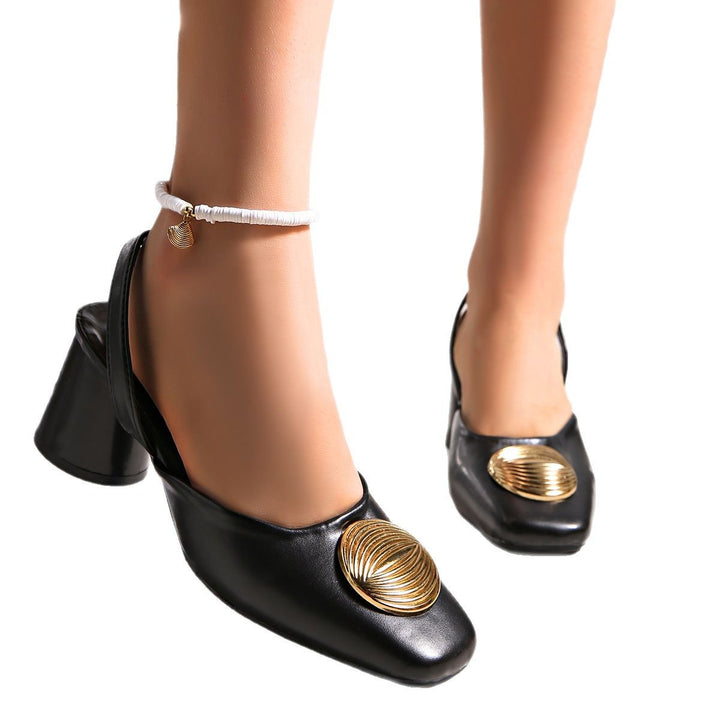 Dame Slingback Pumps med iøjnefaldende guldpynt og komfortabel blokhælhæl Stilla