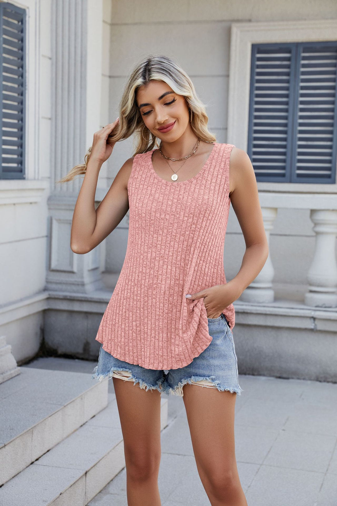 Dame afslappet tanktop med asymmetrisk kant og lommer Stilla