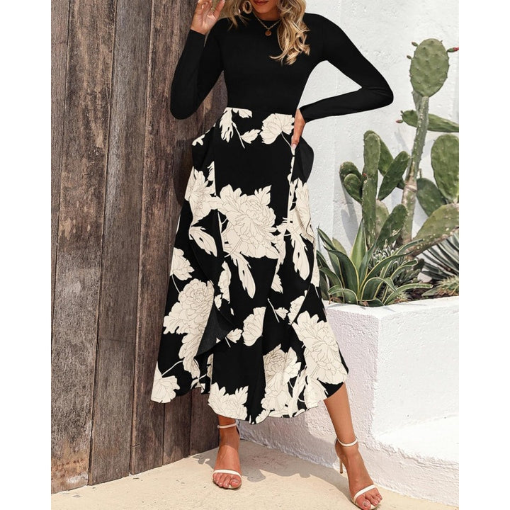 Dame Maxikjole med blomsterdesign og trendy snit Stilla