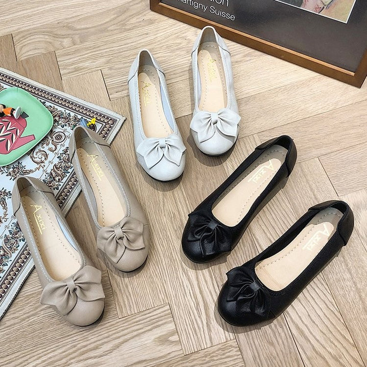 Dame Ballerinas med dekorativt sløjfe-detalje og komfortabel indersål Stilla