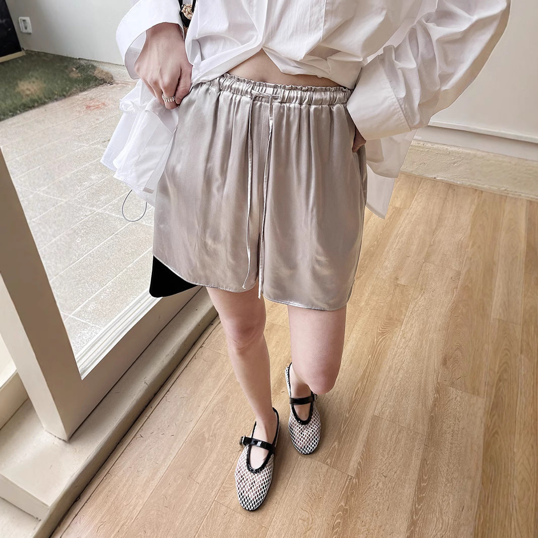 Kvinder afslappede sommershorts med elastisk talje og praktiske sidelommer Stilla
