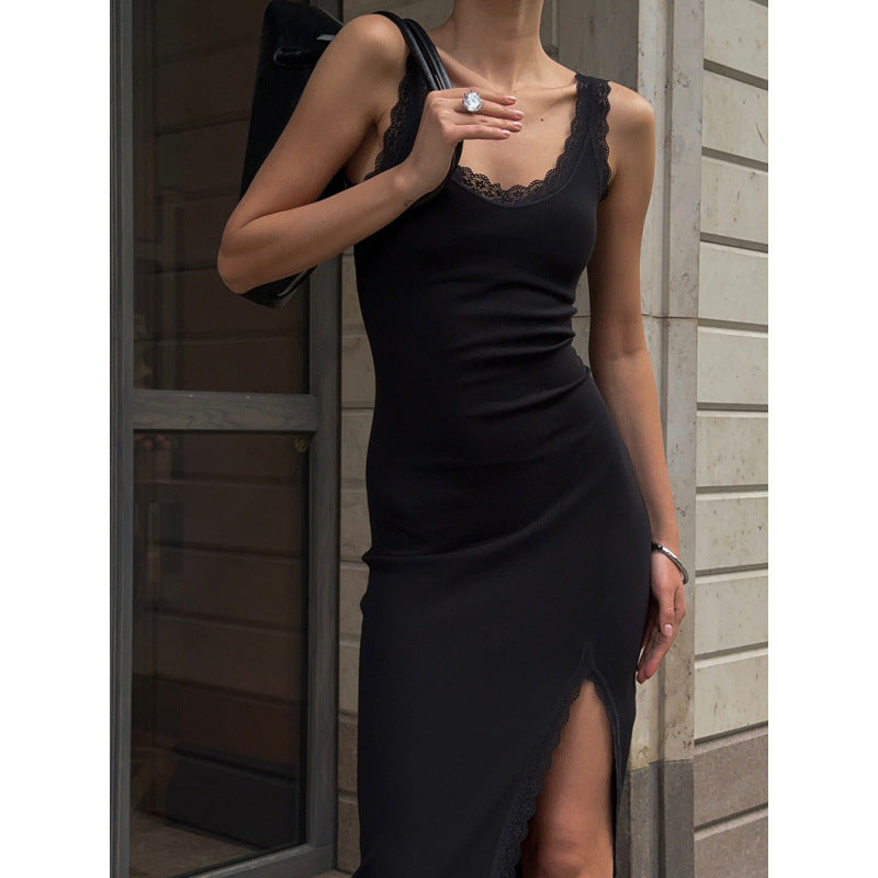 Damen Maxikleid mit Spitzenabschluss und hohem Schlitz Skovae