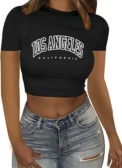 Dame Crop-T-Shirt med animalistisk læbe motiv og iøjnefaldende skrift Skovae