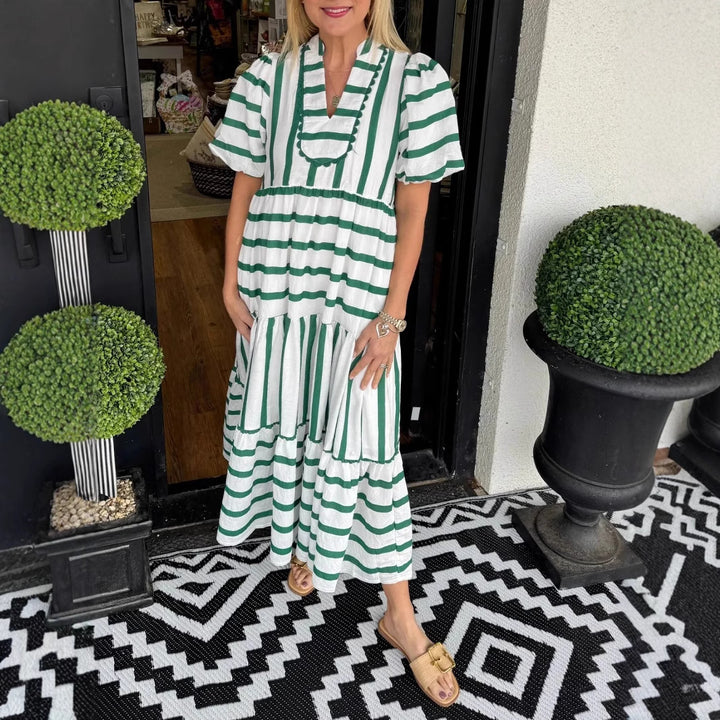 Dame maxikjole med stribet design og elegant flæse Stilla