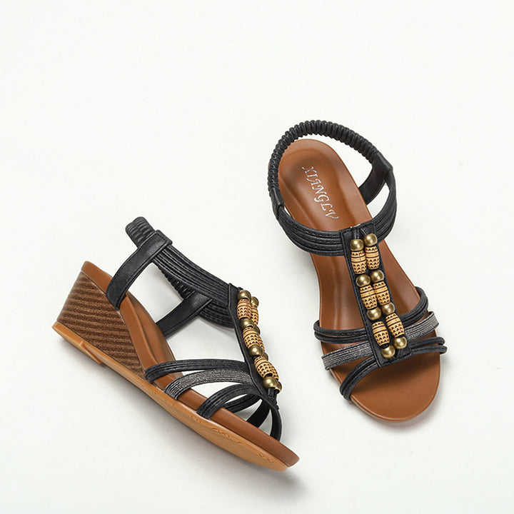 Dame Wedge-sandaler med kunstneriske træperler og elastisk remkonstruktion Stilla