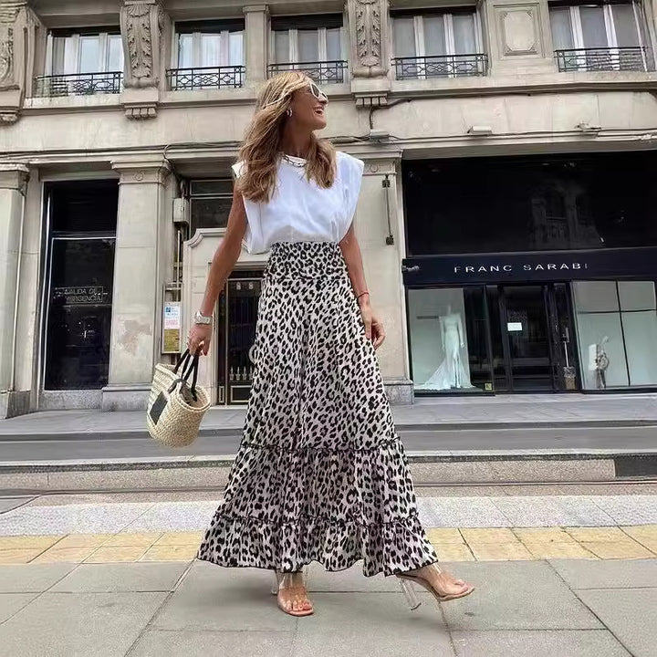 Dame Maxiskørt i elegant leopardmønster med voluminøse flæsedetaljer Stilla