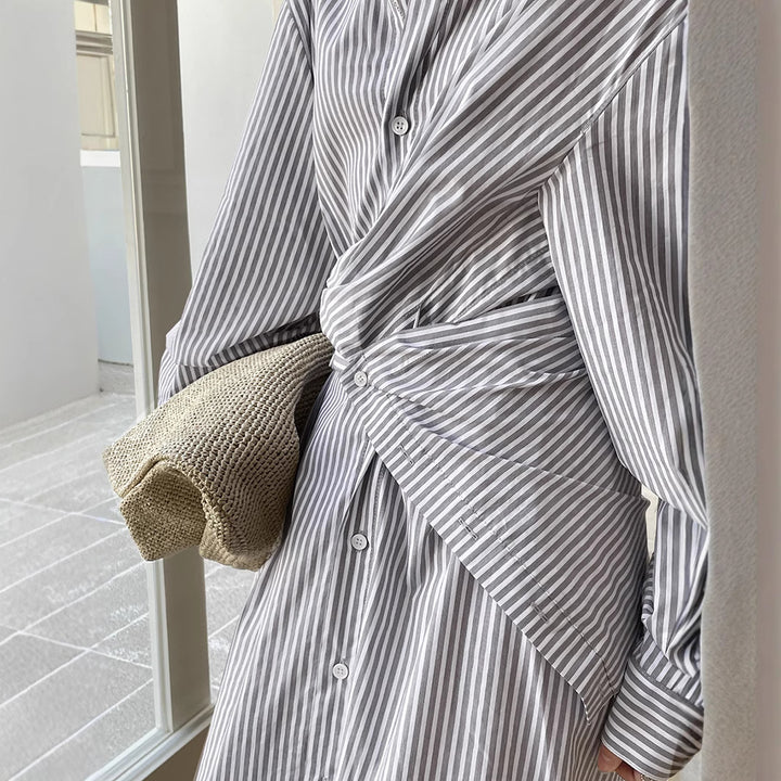 Dame Oversized Skjortekjole med fine striber og knapdetaljer Stilla