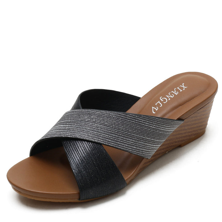 Dame Wedge-Pantoletten med elegant foldedesign og komfortabelt fodbede Stilla