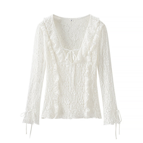 Damebluse med flæsedetaljer og justerbare snørestropper Stilla