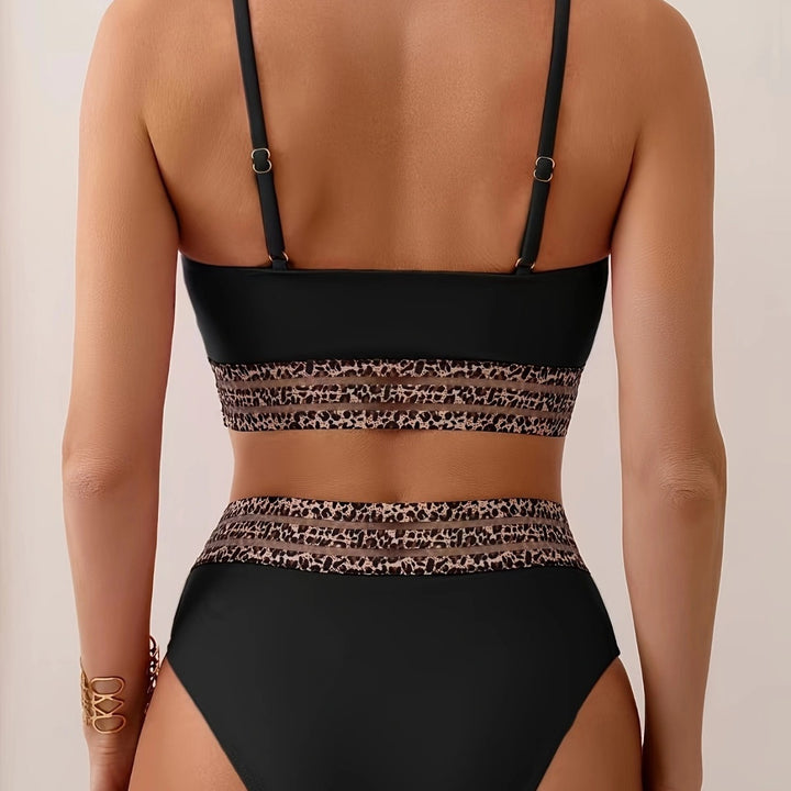 Dame bikini-sæt med elastisk taljebånd og modetrendstribet design Stilla