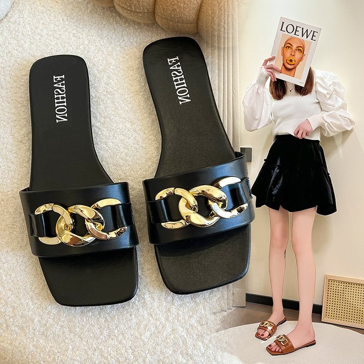 Dame slide-sandaler med elegant kædeudsmykning og behagelig fodseng Stilla