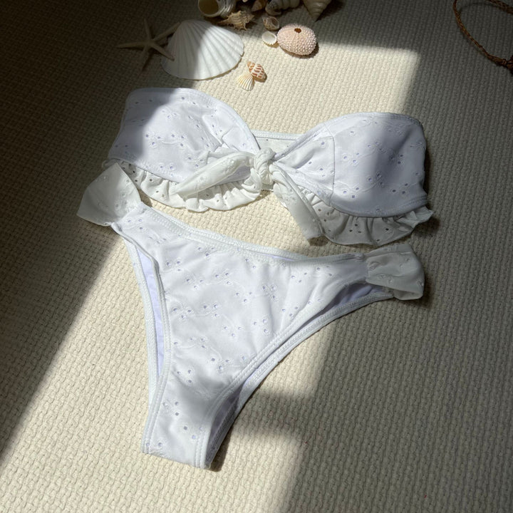 Dame bikini sæt med legende volangdesign og bundet top Stilla