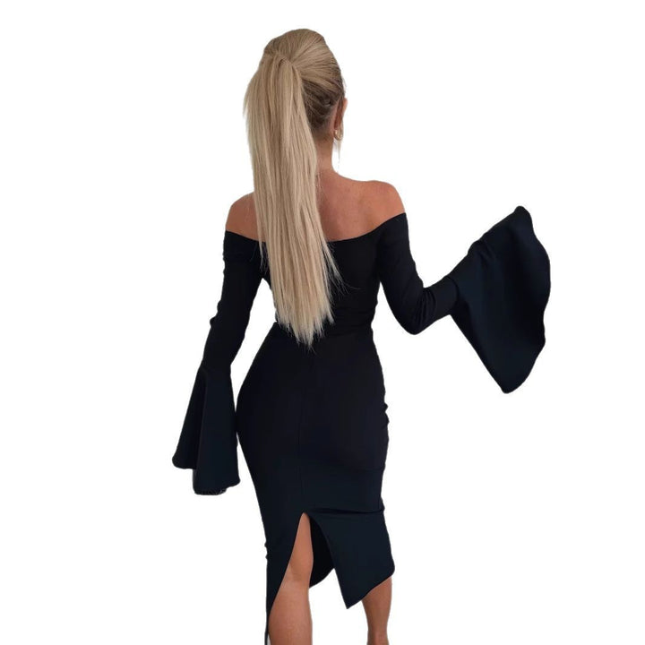Dame Off-Shoulder Kjole med voluminiøse ærmer og figursyet snit Stilla