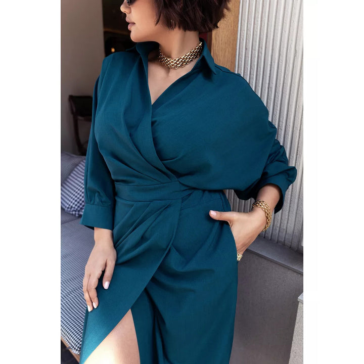 Dame wrap kjole med elegant drapering og taljeret snit Stilla