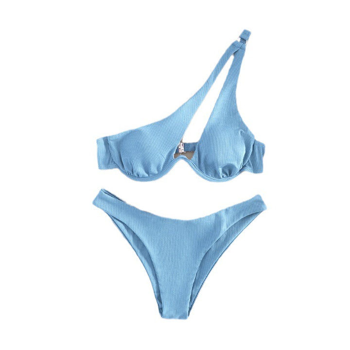 Dame triangel-bikini med asymmetrisk snit og struktureret design Skovae