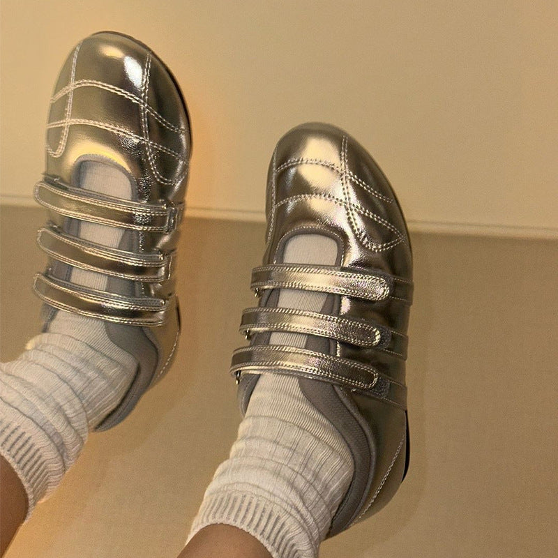 Herre præstations sneakers med justerbart remsystem Stilla