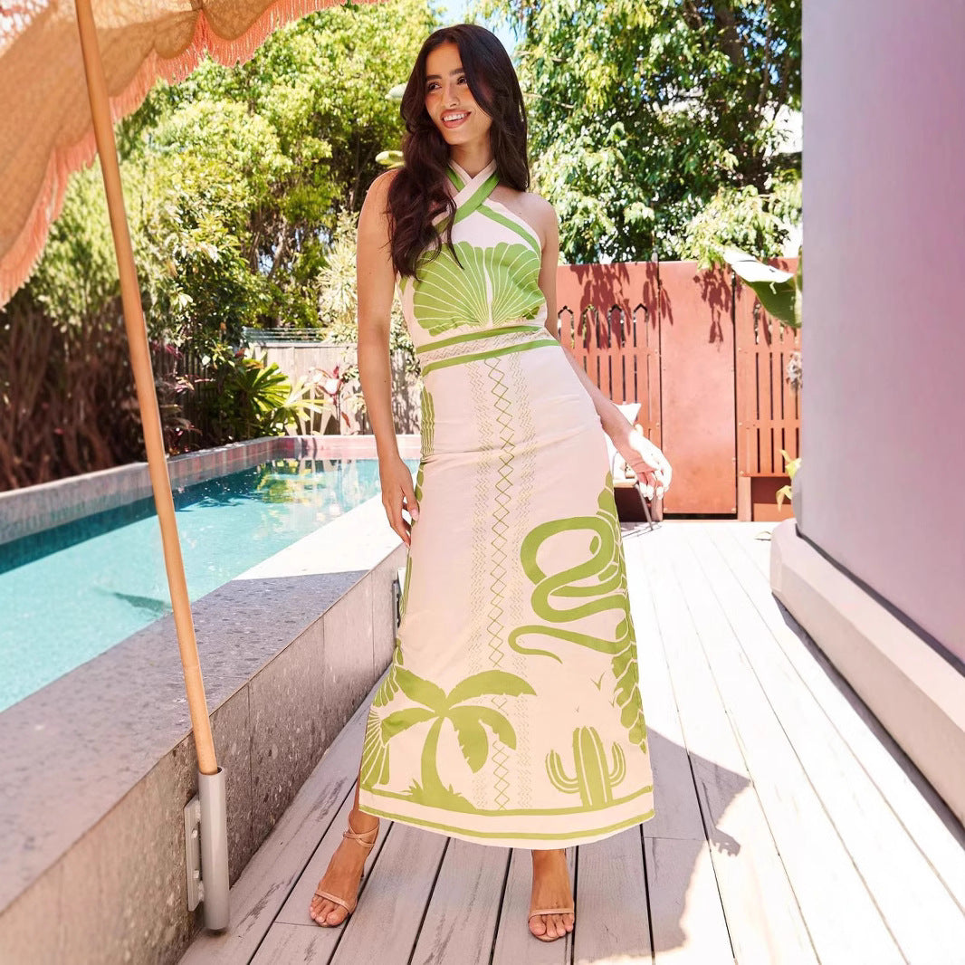 Ladies summer wrap dress with appealing plant motif Skovae