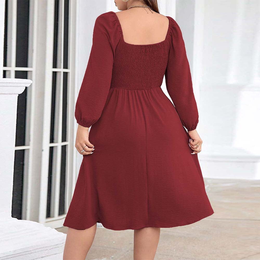 Dame Midi-kjole med elegant indviklingslook og puffærmer Stilla