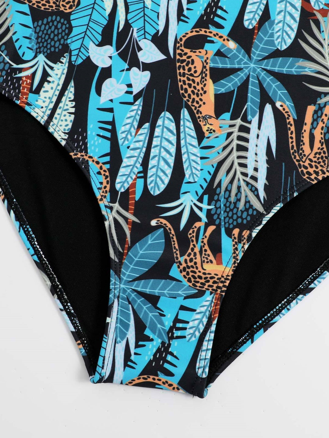 Damer elegant one-piece badedragt med flæsedetaljer og matchende omslagsskørt Stilla