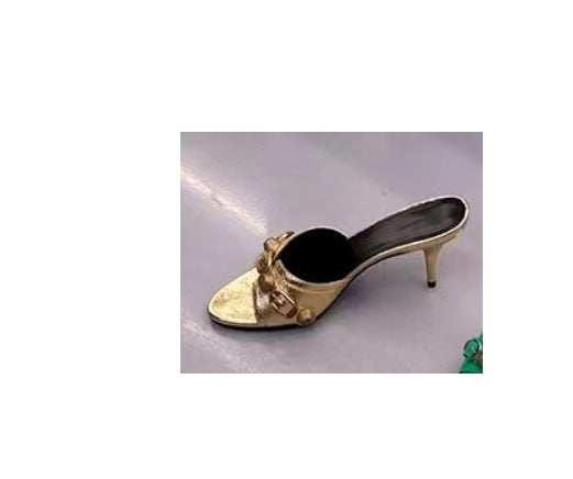 Femme stilfulde Slip-On hæl mules med dekorativ spænde-detalje Stilla