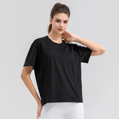 Dame Sporty funktionelt T-shirt med åndbar teknologi og løs pasform Stilla
