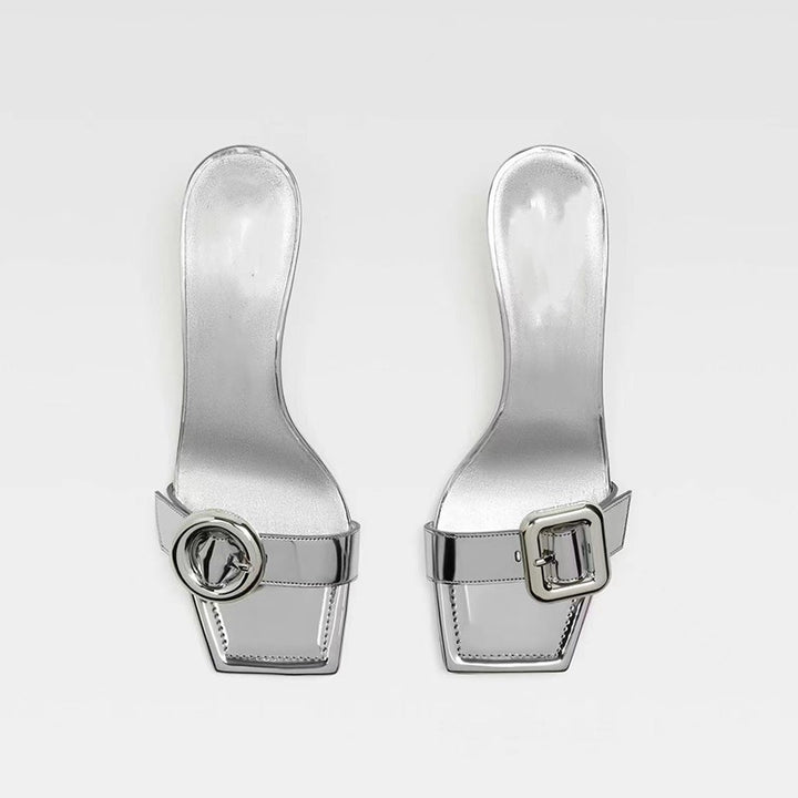 Femme Højglans Åben Tå Slingback Hæle med dekorativt Spænde-Detail Stilla