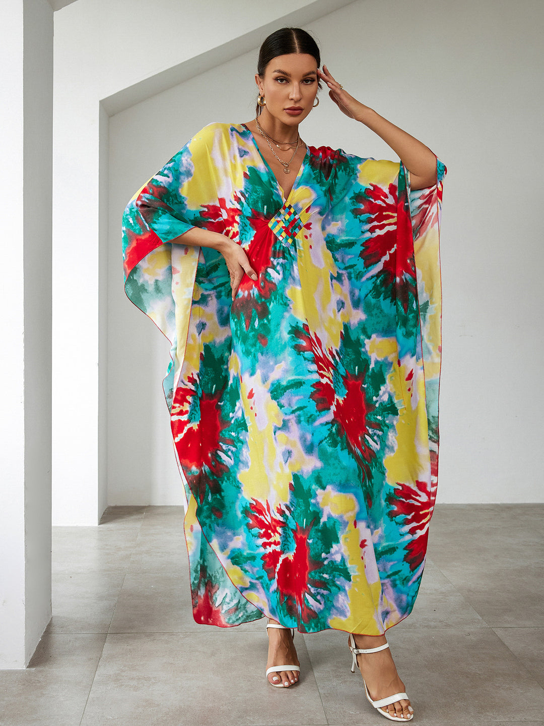 Dame Kaftan med fascinerende farvespil og kunstneriske detaljer Stilla