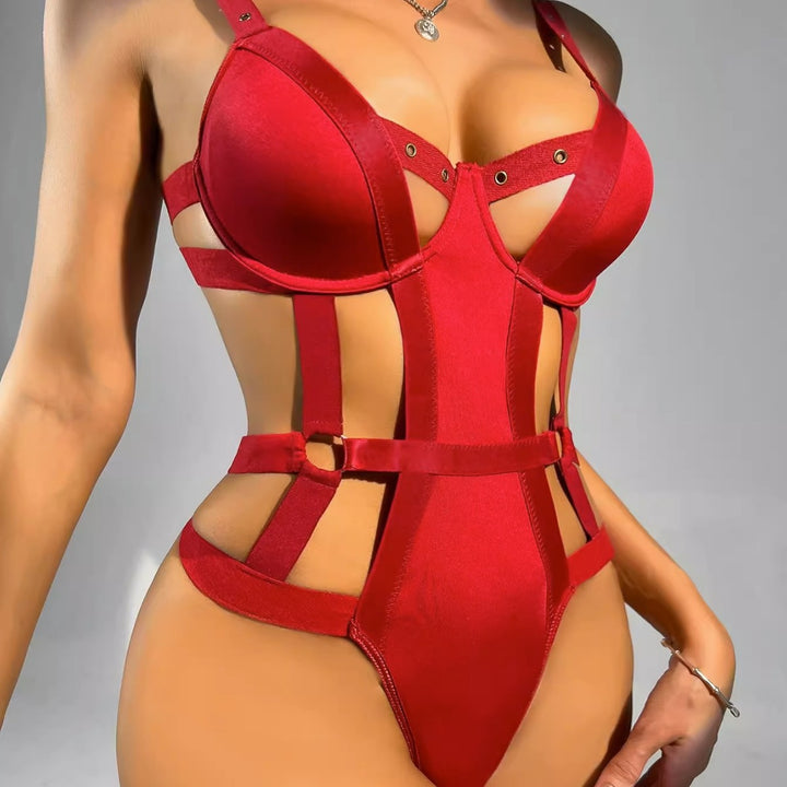 Dame Sassy Cutout Bodysuit Stilla