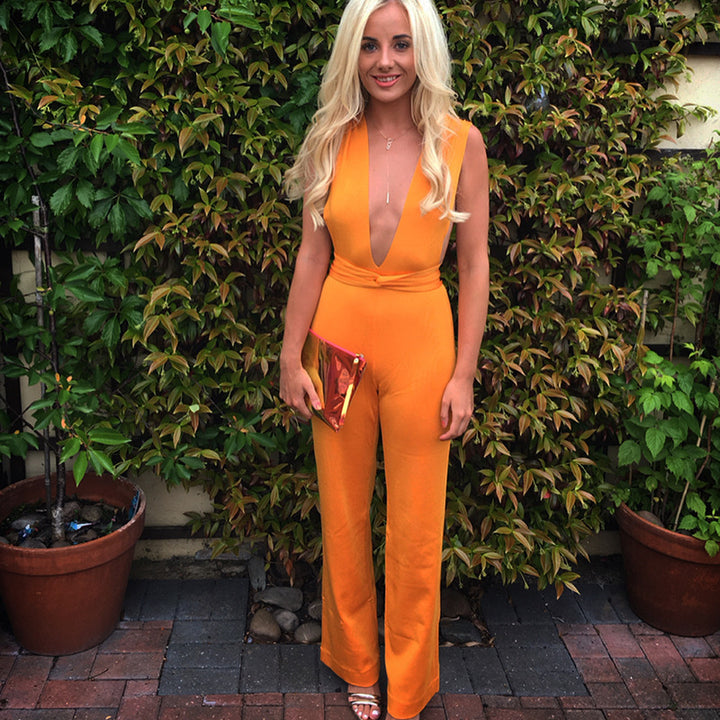 Dame jumpsuit med dyb V-udskæring og smal pasform Stilla