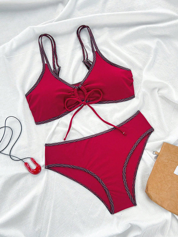 Dame bikini-sæt med elastiske stropper og dyreprint Skovae