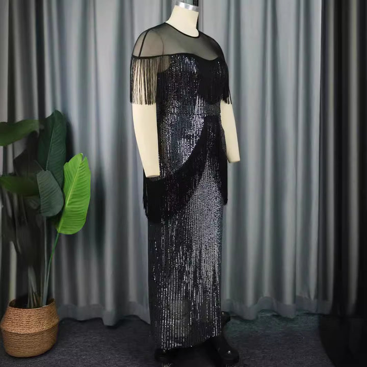Dame glamourøst aftenkjole med frynser og glimmerdetaljer Skovae