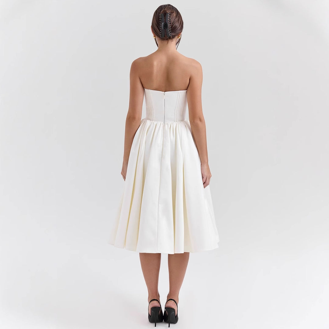 Dame couture kjole i off-the-shoulder design med rummelig nederdel Skovae