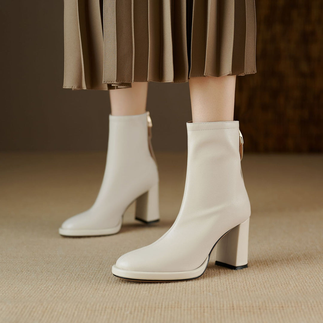 Femme Chunky Heel Ankle Boots med sidelukning Stilla