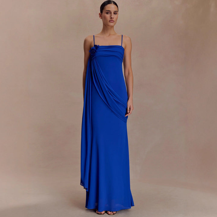 Dame strapless aftenkjole med elegant drapering Skovae