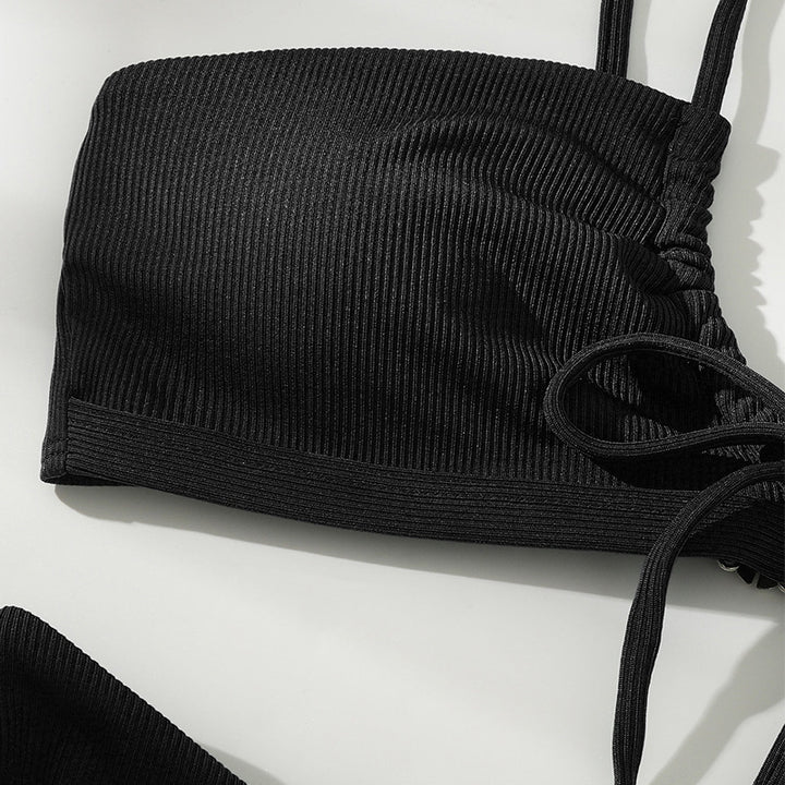 Dame todelt bikini med justerbar overdel og raffinerede volangdetaljer Stilla