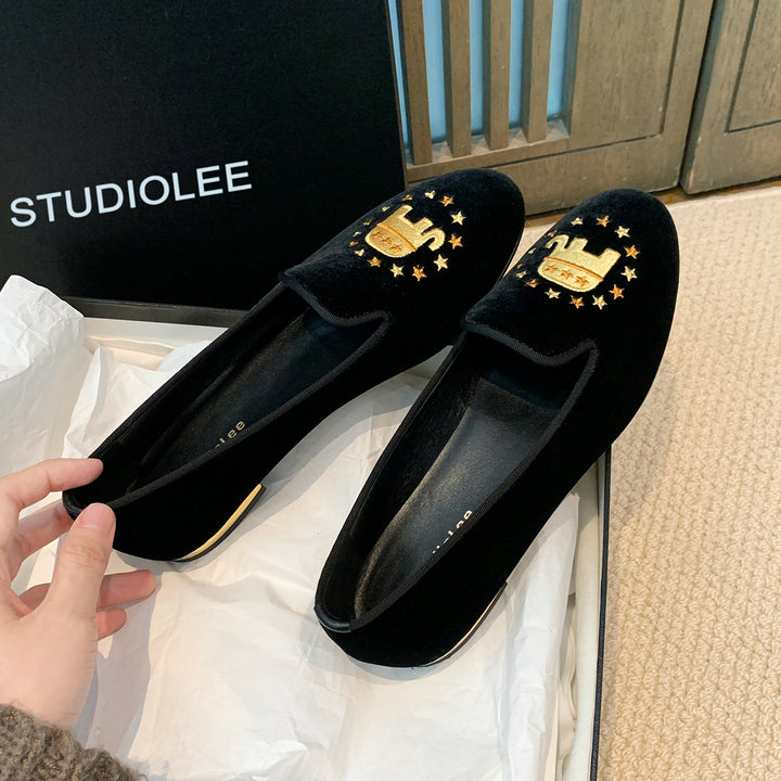 Dame Luksuriøse Velvet Slippers med broderet detalje Stilla