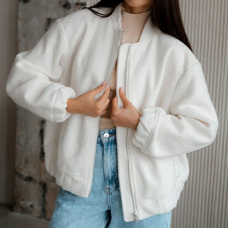 Dame overgangsjakke i varmt teddy-fleece med praktiske lommer og elastiske manchetter Stilla